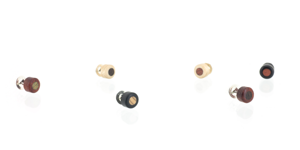 Wood round shaped earrings. Made in all natural wood.
